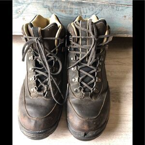 Great hiking/ work boots by Timberland in 10.5m